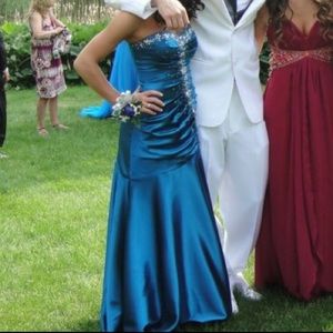 Strapless prom dress/homecoming dress!